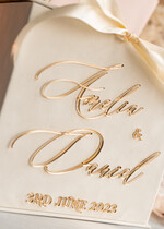 Pudełko na koperty  glamour Elegancka welurowa kopertówka ze złotymi napisami, cieniowany welur ecru, pudełko na koperty, pomysł na pudełko na pieniądze podczas wesela6