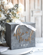 Pudełko na koperty  glamour Elegancka szara welurowa kopertówka ze złotymi napisami, szary cieniowany welur, pudełko na koperty, pomysł na pudełko na pieniądze podczas wesela1