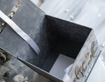 Pudełko na koperty  glamour Personalizowana szara welurowa kopertówka ze złotymi napisami, szary cieniowany welur, pudełko na koperty, pomysł na pudełko na pieniądze podczas wesela10