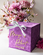 Pudełko na koperty  glamour Elegancka welurowa kopertówka ze złotymi napisami, fioletowy cieniowany welur, pudełko na koperty złote napisy, kopertowka z weluru w stylu glamour0