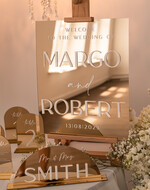 Plany stołów złote na lustrze  Tablica powitalna slubna glamour, elegancka na złotym lustrze plansza powitanie gości na Wesele, rama powitanie na weselu tlansza powitalna na złotym lustrze0