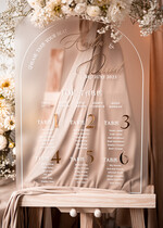 Plany stołów na pleksie - akryl Satynowa Tablica Plan stołów glamour, elegancki plan stołów ze złotymi literami, plan usadzenia gości na weselu plansza powitalna na satynowej pleksie9