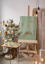 Plany stołów na pleksie - akryl Tablica powitanie na weselu, elegancka powitalna plansza ze złotymi literami, rama powitanie na weselu plansza powitalna na pleksie ze zlotymi literami11