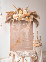 Plany stołów na pleksie - akryl złoty plan stołów, plansza powitanie gości i plan stołów w jednym, akrylowy plan stołów, nowoczesna plansza usadzenia gości, plan stołów w stylu glamour0