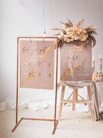 Plany stołów na pleksie - akryl złoty plan stołów, plansza powitanie gości i plan stołów w jednym, akrylowy plan stołów, nowoczesna plansza usadzenia gości, plan stołów w stylu glamour9