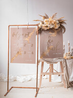 Plany stołów na pleksie - akryl złoty plan stołów, plansza powitanie gości i plan stołów w jednym, akrylowy plan stołów, nowoczesna plansza usadzenia gości, plan stołów w stylu glamour8