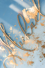 Plany stołów na pleksie - akryl Plan usadzenia gości na weselu, elegancka powitalna plansza ze złotymi literami, rama powitanie na weselu plansza powitalna na pleksie ze zlotymi literami4