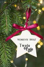 Kartki świąteczne z logo firmy kartka pudełko Biznesowe kartki świąteczne z logo w pudełku z bombką gwiazka na choinkę- drewniane zawieszki na choinkę prezent dla klientów3