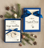 Kartki świąteczne z logo firmy kartka pudełko Biznesowe kartki świąteczne z logo w pudełku z bombką czapka mikołaja na choinkę- drewniane zawieszki na choinkę prezent dla klientów1