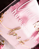 Dekoracje Sali weselnej/Dodatki do Zdjęć tabliczki z napisami  tabliczka z dowolnym napisem dekoracyjna tabliczka sali weselnej, tabliczka do powieszenia na sali weselnej, tabliczka z pleksy malowana na różowo5