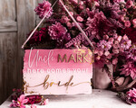 Dekoracje Sali weselnej/Dodatki do Zdjęć tabliczki z napisami  tabliczka z dowolnym napisem dekoracyjna tabliczka sali weselnej, tabliczka do powieszenia na sali weselnej, tabliczka z pleksy malowana na różowo3
