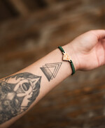 prezenty dla niej bransoletki szczęścia  bransoletka drewniana na sznurku - serduszko geometryczne z drewna - pomysł na prezent dla niej 0