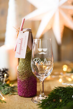 Prezenty indywidualne  zestawy do grzańca, piwa, szampana  pomysł na prezent pod choinkę dla Przyjaciół grawerowane kieliszki brokatowa butelka4