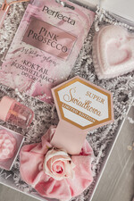 Prezenty dla świadków boxy prezentowe dla Świadkowej, prośba o świadkowanie  czy zostaniesz moją świadkową pomysł na prezent dla świadkowej, zestaw beauty dla świadkowej, box prezentowy dla świadkowej i druhny, zestaw do kąpieli5