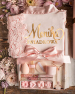 Prezenty dla świadków boxy prezentowy dla Świadkowej, prośba o świadkowanie  prośba o świadkowanie fajny prezent dla świadkowej szlafrok ze złotym napisem 1