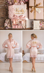 Prezenty dla świadków boxy prezentowy dla Świadkowej, prośba o świadkowanie  prośba o świadkowanie fajny prezent dla świadkowej szlafrok ze złotym napisem 4