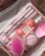 Prezenty dla świadków boxy prezentowy dla Świadkowej, prośba o świadkowanie  Prośba o Świadkowanie - Prezent dla Świadkowej Zestaw Kosmetyków Czy zostaniesz moją Świadkową?- Myjka Silikonowa4