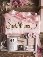 Prezenty dla świadków boxy prezentowy dla Świadkowej, prośba o świadkowanie  Szlafrok dla Świadkowej ze złotym Napisem - Prośba o Świadkowanie Kubek Serduszko i zaparzacz1