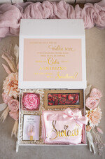 Prezenty dla świadków boxy prezentowy dla Świadkowej, prośba o świadkowanie  oryginalny prezent dla świadkowej, box dla świadkowej z szlafrokiem, oryginalny prezent dla świadkowej Mamy do Ciebie bardzo ważne pytanie… Czy zostaniesz naszą Świadkową?0