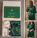 Prezenty dla świadków boxy prezentowe dla Świadkowej, prośba o świadkowanie  prezent dla świadkowej, pomysł na prezent dla świadkowej, Box prezentowy dla świadkowej z zielonym szlafrokiem, zestaw prezentowy dla druhny0