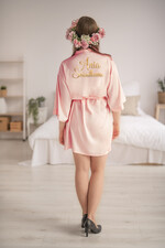 Prezenty dla świadków boxy prezentowe dla Świadkowej, prośba o świadkowanie  Satynowy Szlafrok ze Złotym Napisem Prezent dla Świadkowej kamien gua sha - Prośba o świadkowanie1