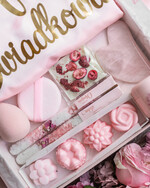 Prezenty dla świadków boxy prezentowy dla Świadkowej, prośba o świadkowanie  Satynowy Szlafrok ze Złotym Napisem Prezent dla Świadkowej kamien gua sha - Prośba o świadkowanie4