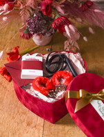 Walentynki prezent na walentynki dla Niej   pomysł na prezent walentynkowy dla dziewczyny welurowe pudełko z gadżetami1