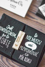 Walentynki prezent na Walentynki dla Niego  prezent na walentynki dla chłopaka śmieszne skarpetki i praktyczny pendrive z grawerem 1