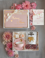 Prezenty dla Mamy zestawy w welurowych i ozdobnych pudełkach  Różowa Filiżanka prezent urodzinowy dla Mamy, Fajne pomysły na prezent z okazji Dnia Mamy, co kupić na Dzień Mamy, box prezentowy dla mamy, zestawy prezentowe dla Mamy0