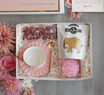 Prezenty dla Mamy zestawy w welurowych i ozdobnych pudełkach  Różowa Filiżanka prezent urodzinowy dla Mamy, Fajne pomysły na prezent z okazji Dnia Mamy, co kupić na Dzień Mamy, box prezentowy dla mamy, zestawy prezentowe dla Mamy1