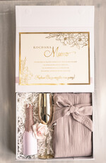 Prezenty dla Mamy zestawy w welurowych i ozdobnych pudełkach  pomysł na prezent dla mamy, pudełko z życzeniami dla Mamy, box prezentowy ze szlafrokiem z okazji Dnia Mamy szlafrok dla mamy0