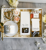 Prezenty dla Mamy zestawy w welurowych i ozdobnych pudełkach  Zestaw Prezentowy na Dzień Mamy - Box Upomienk Kubek z napisem Mama doskonała życzenia1