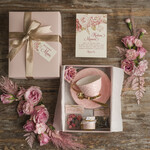 Prezenty dla Mamy zestawy w welurowych i ozdobnych pudełkach  pomysł na prezent dla mamy pudełko z  filiżanką prezent na dzień Matki 0