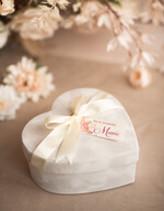 Prezenty dla Mamy zestawy w welurowych i ozdobnych pudełkach  prezent dla Mamy czekoladki, prezent na dzień mamy filiżanka z zaparzaczem, prezent dla mamy w ozdobnym pudełku15