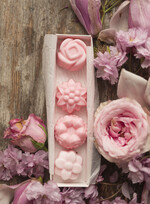 Prezenty dla Mamy Zestawy kosmetyczne   Najpiękniejszy Prezent na dzien Mamy Zestaw Kosmetyków Naturalnych w Sercu z filizanką9