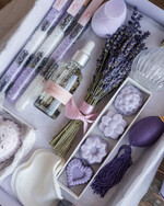 Prezenty dla Mamy Zestawy kosmetyczne  Pomysł na Prezent dla Mamy Lawendowy Zestaw Kosmetyków  Woda perfumowana Praktyczny Upominek dla Mamusi 3