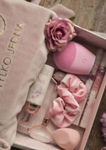 Prezenty dla Mamy Zestawy kosmetyczne   Prezent na dzien Mamy Zestaw Szlafrok Welurowy z Napisem i Kosmetyki 3