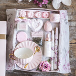 Prezenty dla Mamy Zestawy kosmetyczne  wyjątkowy prezent na dzień mamy zestaw kosmetyków i filiżanka ze spodkiem prezent dla mamy 1