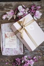 Prezenty dla Mamy Zestawy kosmetyczne  wyjątkowy prezent na dzień mamy zestaw kosmetyków i filiżanka ze spodkiem prezent dla mamy 2