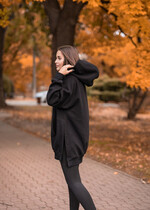 Prezenty dla Mamy Gadżety, Bluzy, Koszulki praktyczny prezent dla mamy, bluza oversize czarna z kapturem, pomysł na prezent dla mamy czarna bluza, prezent dla mamy, która wszystko ma1