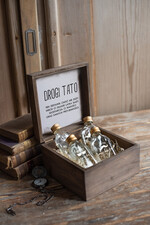 Prezenty dla Taty dzien ojca zestawy dla Taty prezent na dzień ojca drewniana skrzynka z buteleczkami na własny trunek 2