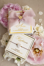 Prezenty dla świadków bransoletki i biżuteria dla świadkowej  Podziękowanie prezent dla świadkowej bransoletka z serduszkiem- Bransoletka szczęścia w ozdobnym pudełeczku0