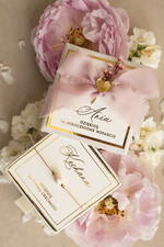 Prezenty dla świadków bransoletki i biżuteria dla świadkowej  Podziękowanie prezent dla świadkowej bransoletka z perłą- Bransoletka szczęścia w ozdobnym pudełeczku0