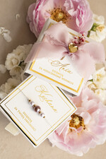 Prezenty dla świadków bransoletki i biżuteria dla świadkowej  Podziękowanie prezent dla świadkowej bransoletka z perłą- Bransoletka szczęścia w ozdobnym pudełeczku1