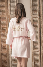 Prezenty dla świadków szlafrok dla świadkowej przewiewny oddychający 100% bawełny szlafrok pomysł na pytanie czy zostaniesz moją świadkową szlafrok, szlafrok z muślinu z napisami, szlafrok muslinowy dla świadkowej i druhny3