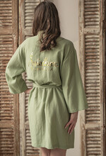 Prezenty dla świadków szlafrok dla świadkowej muślinowy szlafrok pomysł na pytanie czy zostaniesz moją świadkową szlafrok, szlafrok z muślinu z napisami, przewiewny bawełniany szlafrok dla świadkowej i druhny5