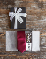 Zaproszenia dla Rodziców  Tato czy poprowadzisz mnie do ołtarza  Tato czy poprowadzisz mnie do ołtarza - Zaproszenie Ślubne dla Rodziców - Bordowy  Krawat dla Taty z dedykacją i spinki do mankietów1