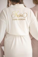 Szlafroki Ślubne z Napisami Szlafrok Ślubny dla Panny Młodej  Welurowy Szlafrok dla Panny Młodej Złote Napisy, Welurowy Szlafrok Ślubny z Imieniem Panny Młodej1