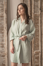 Szlafroki Ślubne z Napisami Szlafrok Ślubny dla Panny Młodej przewiewny bawełniany szlafrok dla Panny Młodej, szlafrok z muślinu z napisami, szlafrok dla Panny Młodej na sesję zdjęciową, muślin w kolorze miętowym7