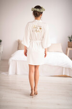 Szlafroki Ślubne z Napisami Szlafrok Ślubny dla Panny Młodej Welurowy Szlafrok dla Panny Młodej Złote Napisy, Welurowy Szlafrok Ślubny z Imieniem Panny Młodej3